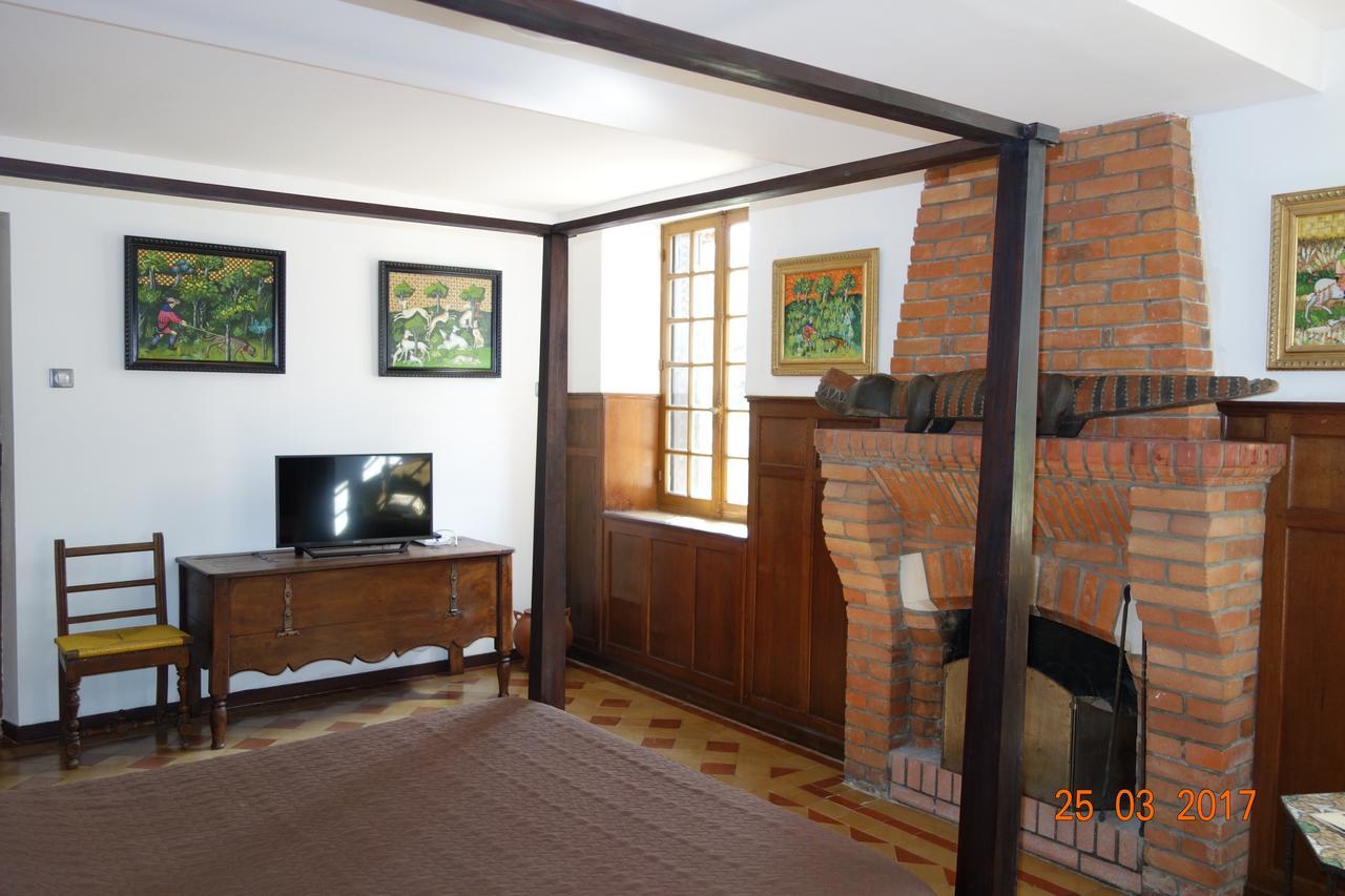 Yvoy-le-Marron Chateau Mont Suzey المظهر الخارجي الصورة
